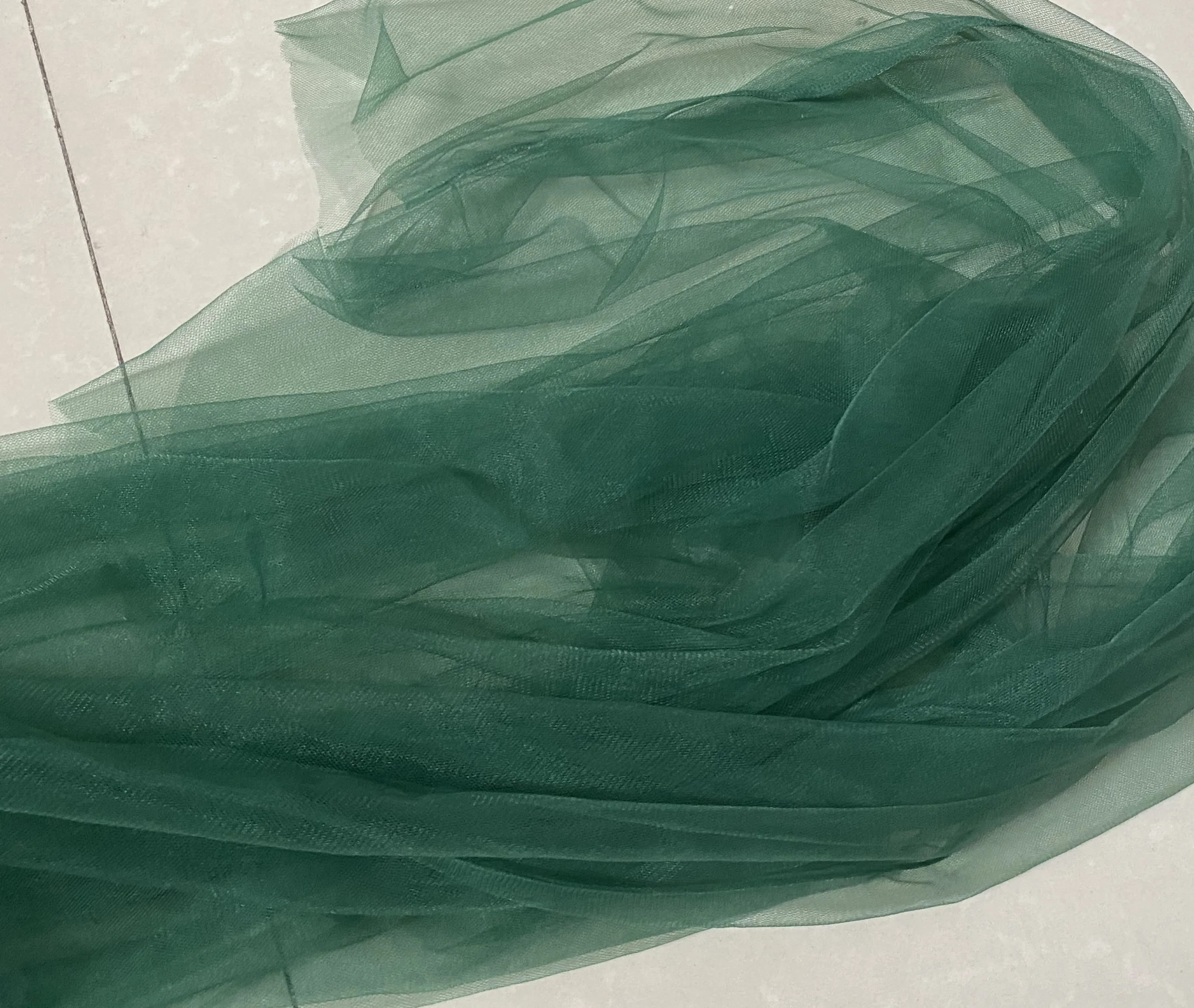 160cm Wide 4meters/lot Emerald Green Thin Soft Good Quality Fine Tulle ...