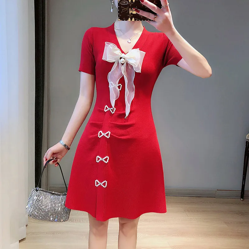 

Knit Dress Summer 2021 Women Beaded Pearls Bows V Neck Short Sleeve Mini Dress Female Fashion Black Red Knitting Korean Dress