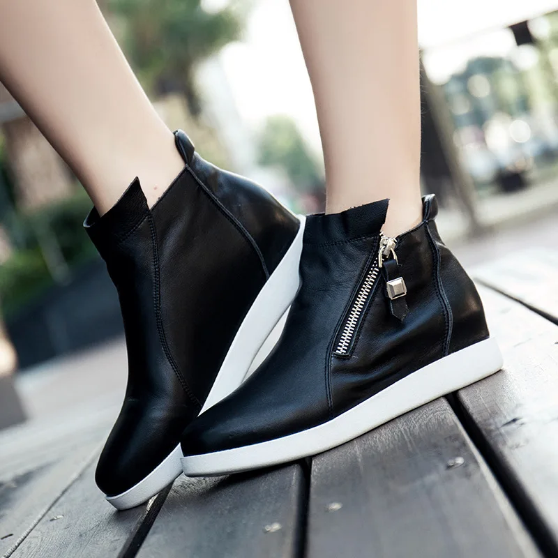 

2019 Autumn New Style Full-grain Leather Martin Boots Women's Inner Height Increase Korean-style Versatile Online Celebrity Whit