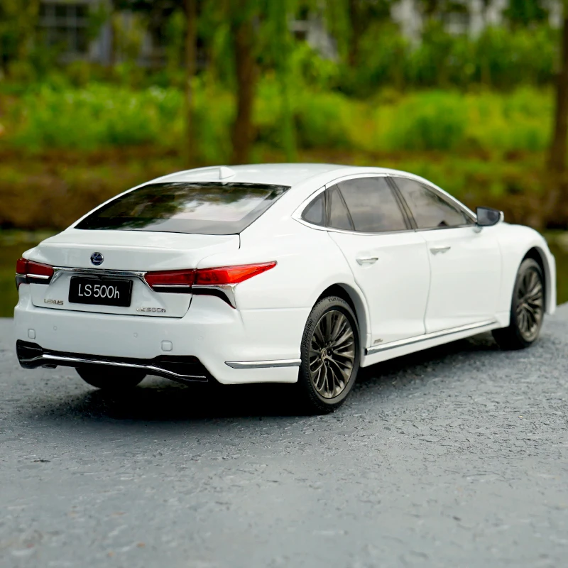 1:18 Lexus LS500h LS500 сплав модель автомобиля статические металлические модельные автомобили оригинальная коробка для подарков коллекция