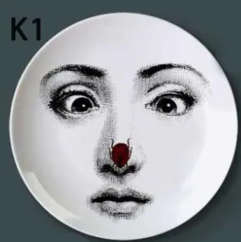 k1 Fornasetti декоративная тарелка, висящая керамическая ваза, ремесло, домашняя мебель, настенное декоративное блюдо, итальянский стиль, фоновая роспись, украшение - Цвет: k1