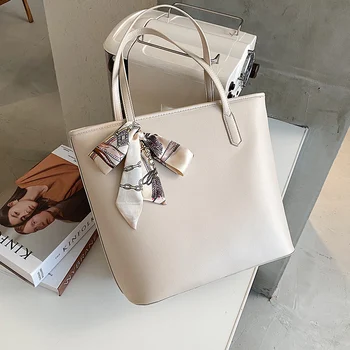 

Simple Casual Big Bag Female 2020 New Fashion Large Capacity Shoulder Bag Net Red All-match Portable Bucket Bag