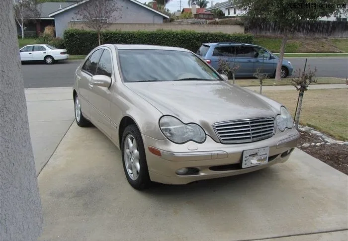 Для Benz C W203 2000/2006 передние фары прозрачные абажуры лампы оболочки маски фары крышка объектива фары стекло