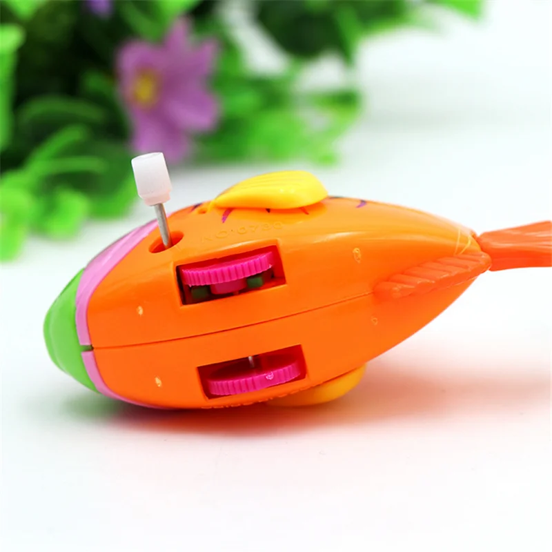 1 шт милые красочные рыбки заводная игрушка мультфильм детская игрушка для ванны детский Забавный подарок назад поставка размер 9*3,5*5,5 см HANDANWEIRAN