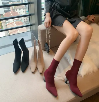 

Women's boots 2019 winter new small square head with thick with wool socks boots set feet short boots Martin boots