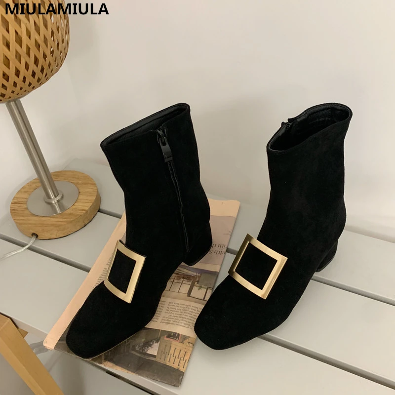 

MIULAMIULA Brand Designer 2019 Winter Fashion Black Luxury Metal Buckle Decoration Suede Short Martin Boots Zipper Women Shoes