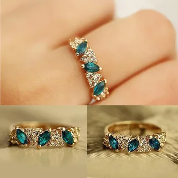 

1Pcs Vintage Dazzling Blue Crystal Imitation Emerald Rhinestone Elegant Finger Ring Jewelry Gift Ring Chic Womens Girls