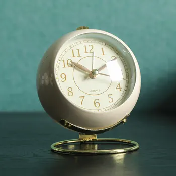 

Retro Style Metal Alarm Clock Round Desktop Alarm Clock Bedside Alarm Clock Desktop Decoration MJ72411