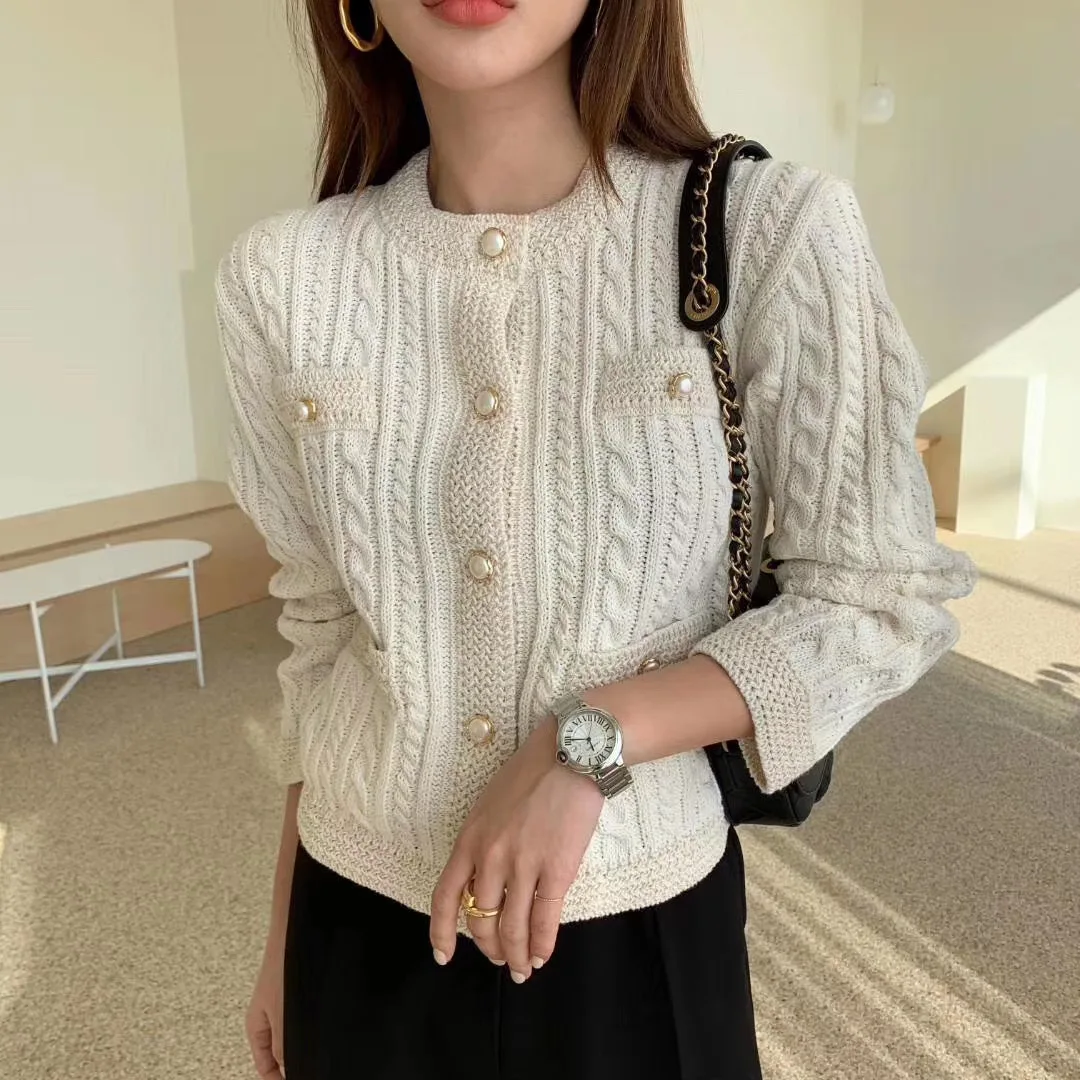 

New Oversize Women's Sweaters Autumn Winter sweater Vintage buttons O Neck Cardigans Single Breasted Puff Sleeve Loose Cardigan