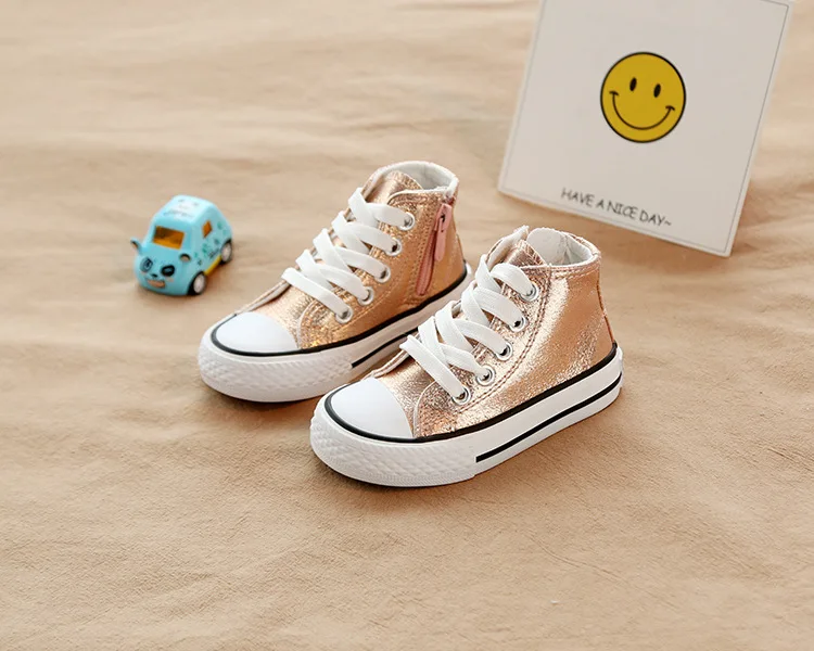 children's sandals 2021 Spring New Children's Canvas Shoes Simple Casual Shoes Children's Soft Sole Medium High Top Boys And Girls Board Shoes best children's shoes