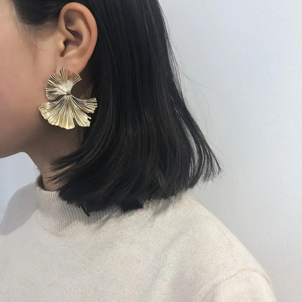 

ZA New Brand Leaf Plant Drop Earrings Metal Gold Statement Earrings for Women Simple Irregular Flower Party Fashion Jewelry