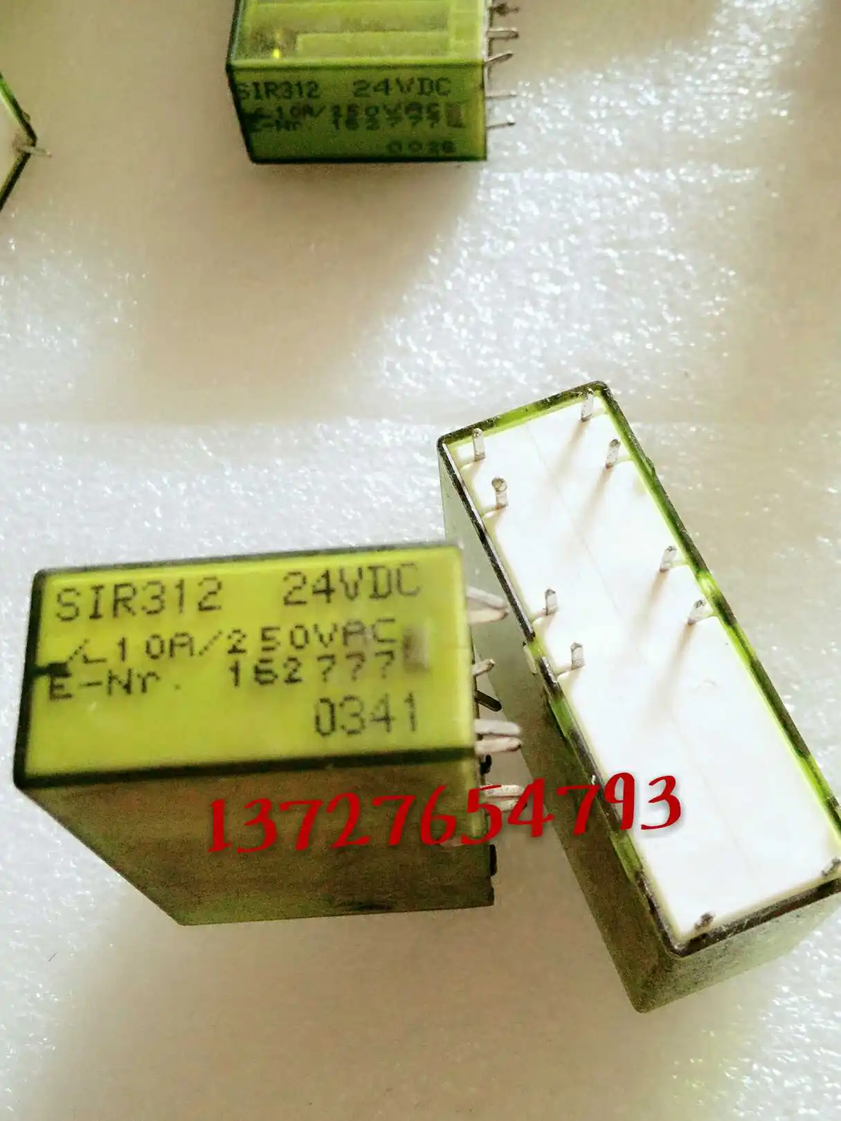 

Free Shipping 10PCS/LOT Switzerland Safety Relay SIR312 24VDC