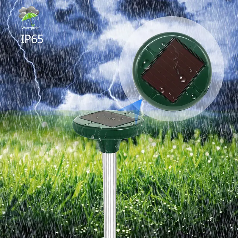 Electronic Ultrasonic Snake Repeller 400-1000（HZ) Solar Energy 1.2V 800MAH Eco Friendly Rodent Control Ultrasonic Rat Repeller