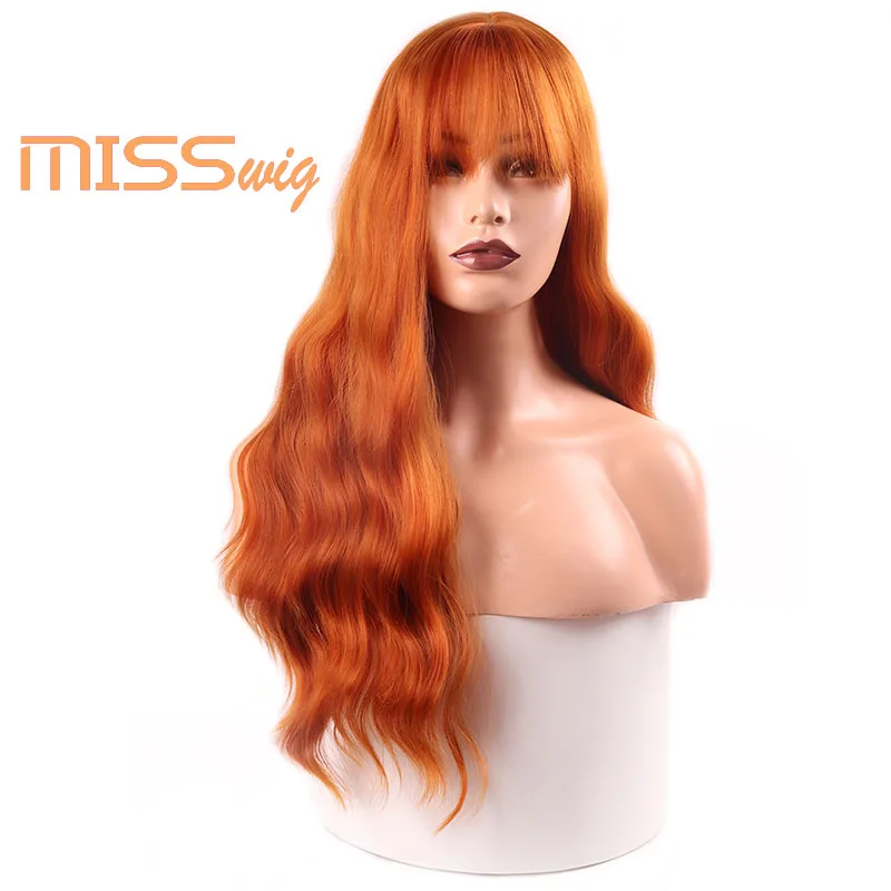 Baratos MISS peluca pelucas onduladas largas para mujeres negras pelo sintético africano americano pelucas marrones anaranjadas con flequillo peluca resistente al calor