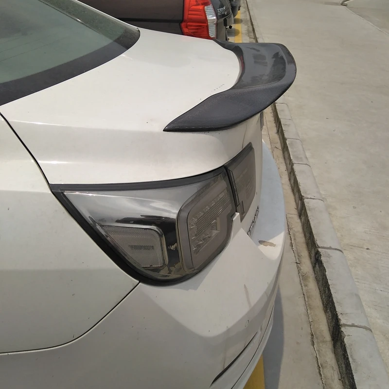 

High Quality Carbon Fiber Black Car Tail Wing Rear Trunk Lip Boot Spoiler For Chevrolet Malibu 2013 2014 2015 2016 2017 2018