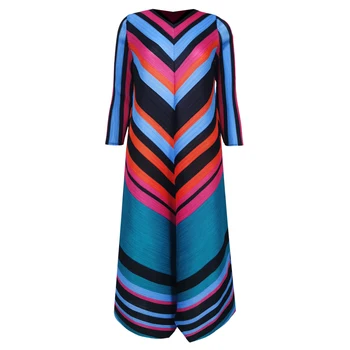 

Spring Summer Dress Women Elegant Casual Loose Colorful Striped Pleated Dress Oversized High Elastic Beach Vacation Long Dress