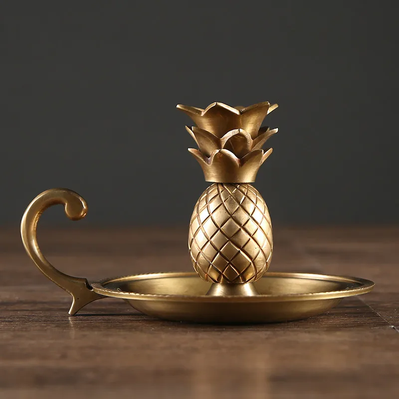 

Brass Handmade Pineapple Leaf Candlestick Desktop Studio Decoration Candle Holders