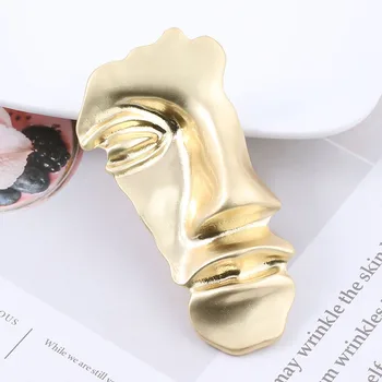 

JUJIE Vintage Abstract Face Mask Brooches For Women 2020 Unique Design Gold Color Half Face Broche Pins Jewelry Dropshipping