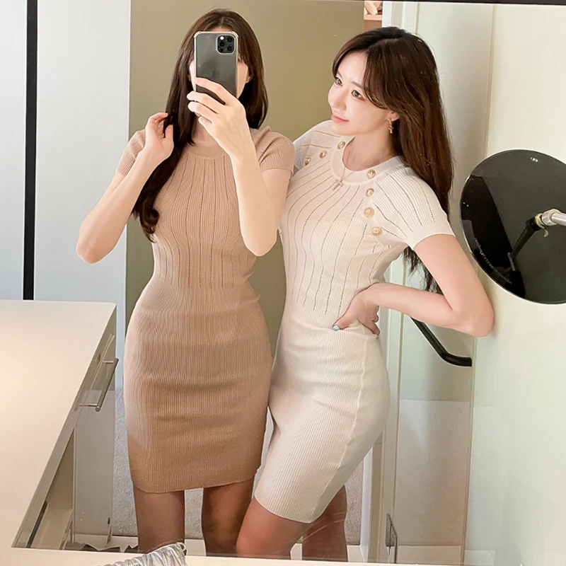 

Women's Fashionable Knitting Dress Solid O-Neck Buttons Short Sleeves High Waist Wrapping A-Line Mini Dresses Spring Summer 2021