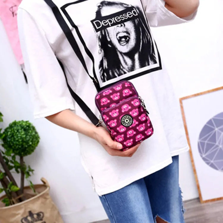 4243052305_1815254497 (1)