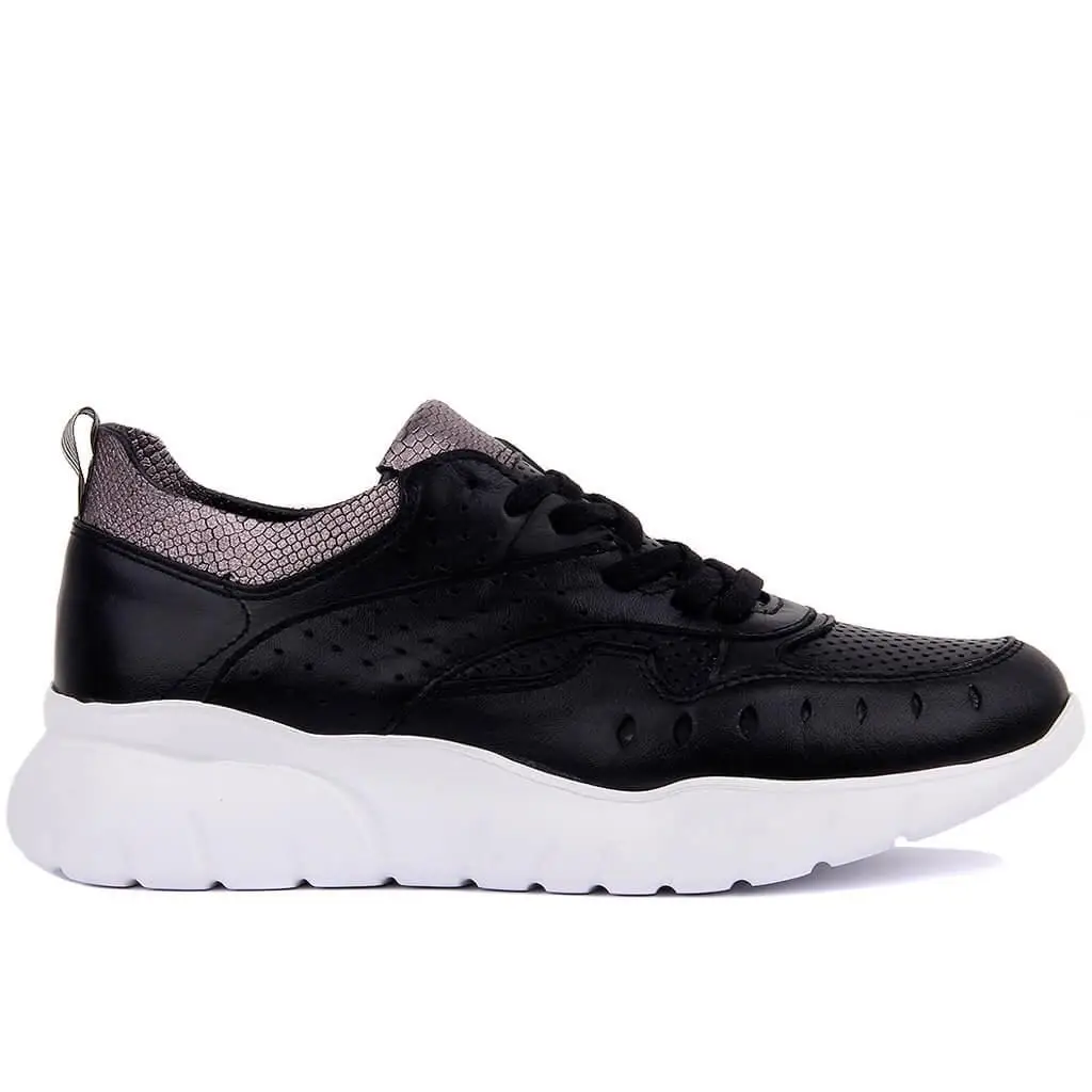 

Sail-Lakers Black Leather Women Sneaker