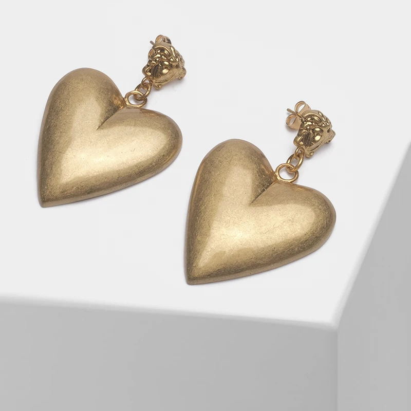

Love pendant design retro metal drop earrings