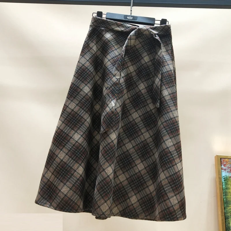 Autumn Winter High waist umbrella skirt a word skirt wild waist woolen female Flared new poncho skirt Plaid Long skirt