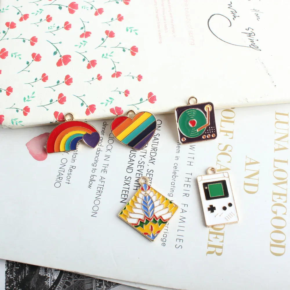 

10pcs/Pack Rainbow Game Heart Music Alloy Jewelry Accessories DIY Bracelet Necklace Making The Charm of Earrings In Jewelry