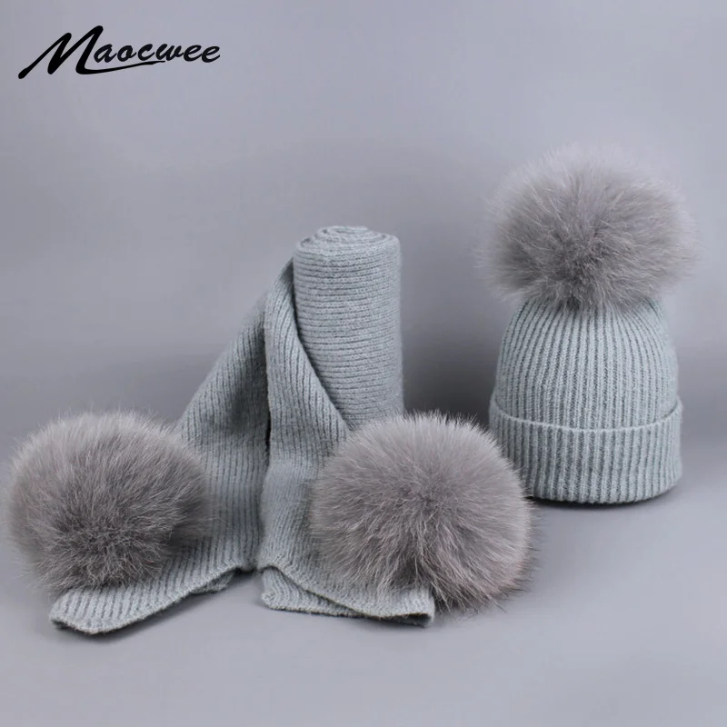 wool hat with fur bobble
