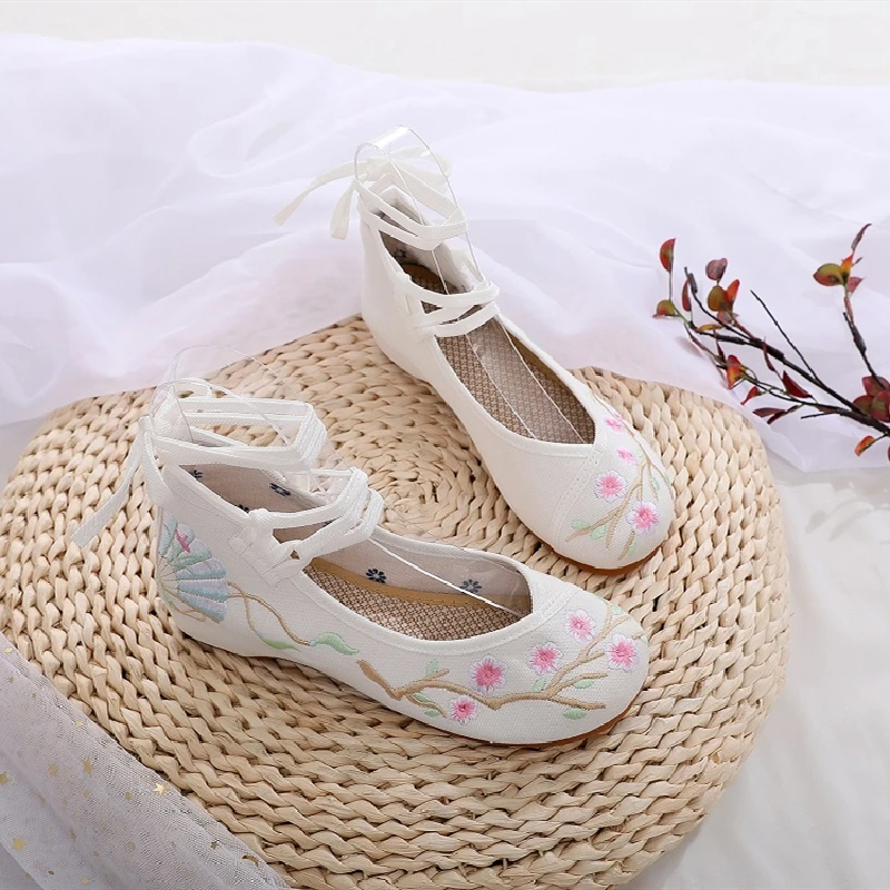 

Туфли Cresfimix женские классические, светильник кие танцевальные туфли, красные, с вышивкой, на плоской подошве, C6184x