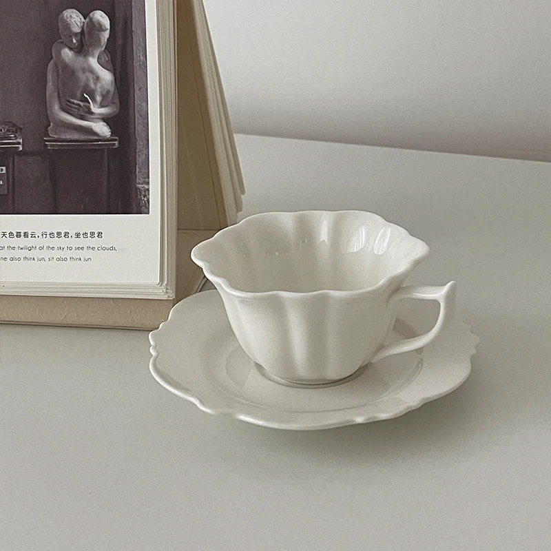 100ml European Luxurious Ceramic Petal Office Coffee Cup and Saucer Set Milk Tea Mugs Birthday Couples Gifts Friends Gift | Дом и сад