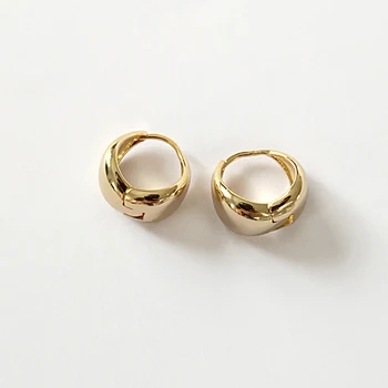 

Peri'sBox 2019 Trendy Basket Wide Gold Earrings Polished Huggie Earrings for Women Minimalist Hoop Earrings Everyday Jewelry