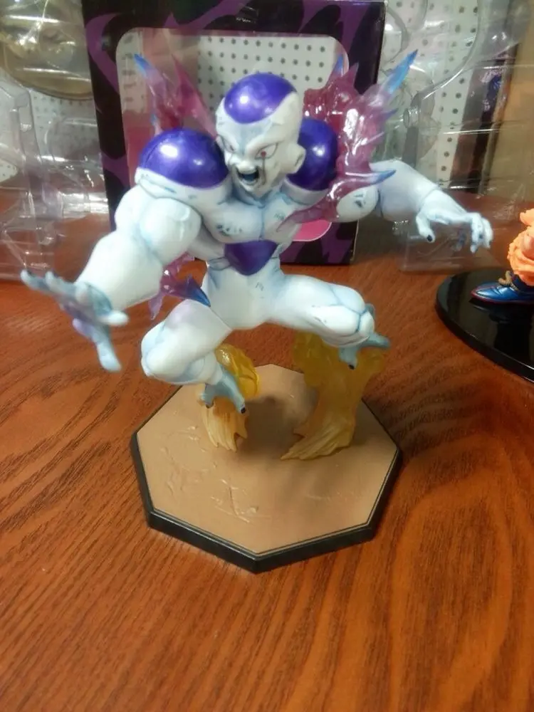 

Cheng yuan Anime Toy Garage Kit 6 War Damage Version of Dragon Ball Freeza Big Devil Fighting Modeling