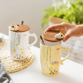 

Creative Cartoon Animal Ceramic Mug Embossed Giraffe Milk Cup with Lid with Spoon Large Capacity Office Breakfast Coffee Cup