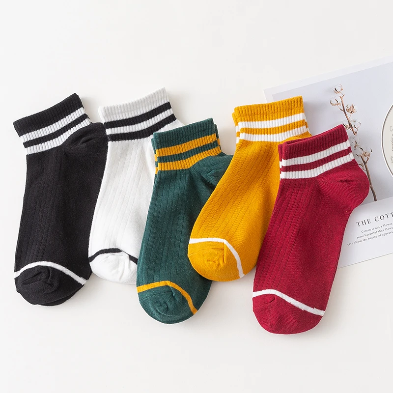 Funny Cute Cotton Loose Striped Crew Socks Women Fashion Colorful Harajuku Designer Retro Long Socks New Year Christmas Gifts