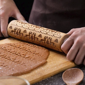 

Leaf Christmas Deer Wooden Rolling Pin with Pattern Embossed Baking Accessories Cookies Noodle Biscuit Fondant Cake Dough Roller