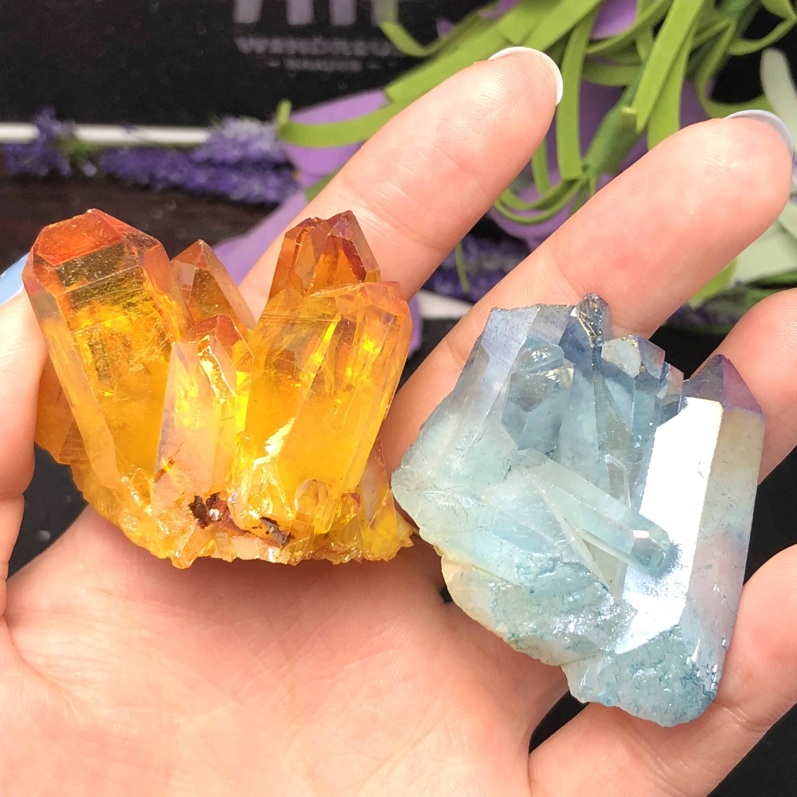 

2Pcs Natural crystal flower clusters crystal mineral chakras stone carvings healing reiki decoration