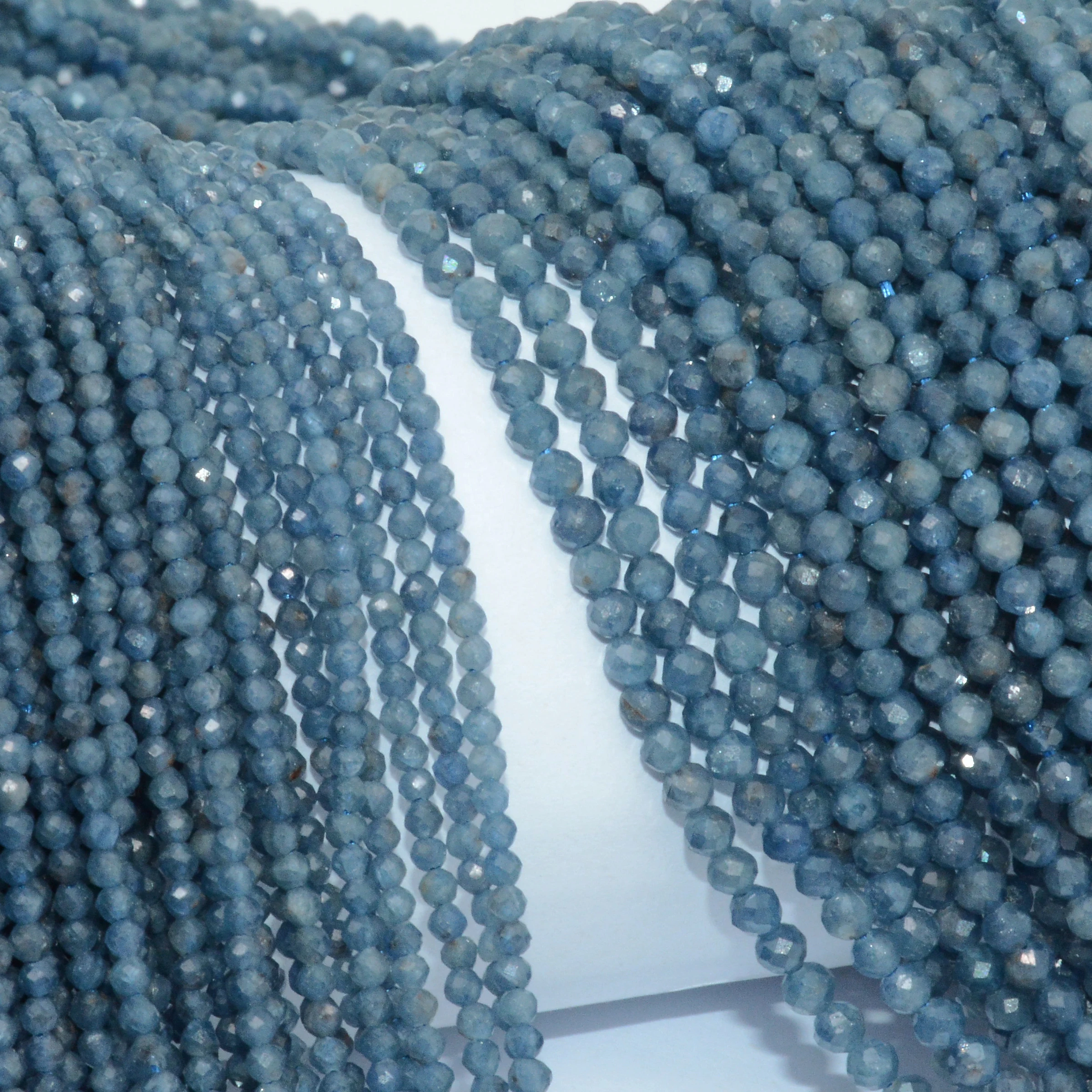 Natural Sapphire From Sri Lanka Faceted Loose Round Beads 2.2mm,3mm,3