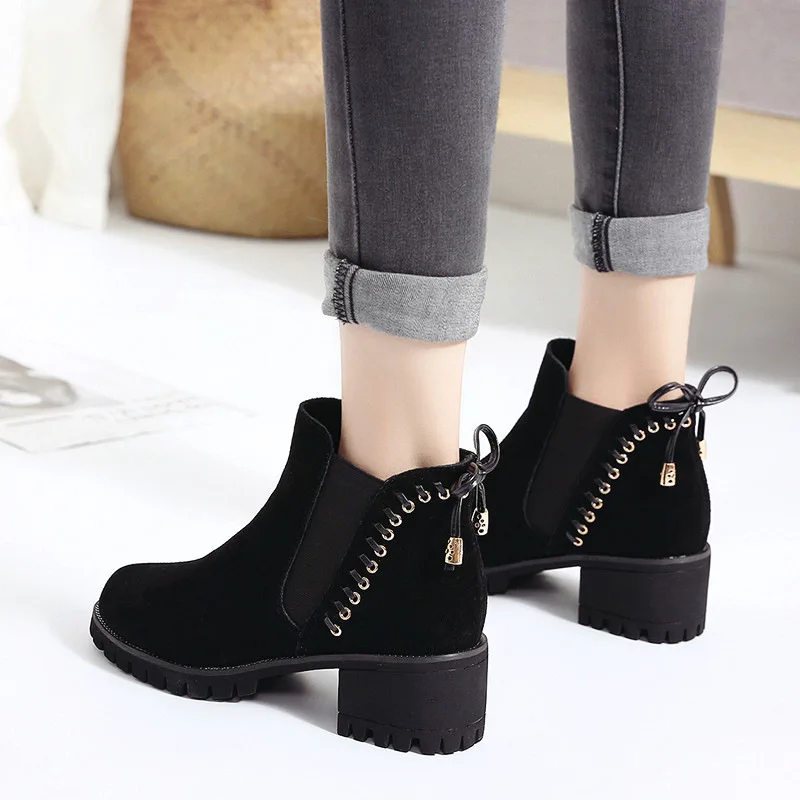 

Solid Med Square Heel Women Chelsea Boots Platform Pointed Toe Vintage Motorcycle Boots Lace-up Ankle Shoes