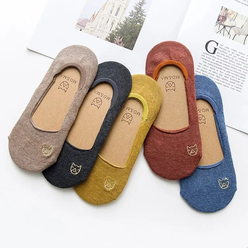 

women spring sock Casual Work Fashion Skateboard Embroidery Cat Sock Cotton boat socks invisible short