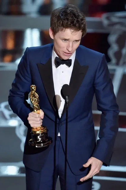 

The Latest Coat Pants Designs Red Satin Groom Men Suit Thin Fit 2 Piece Mens Tuxedo Prom Blazer Custom Style Suits 339