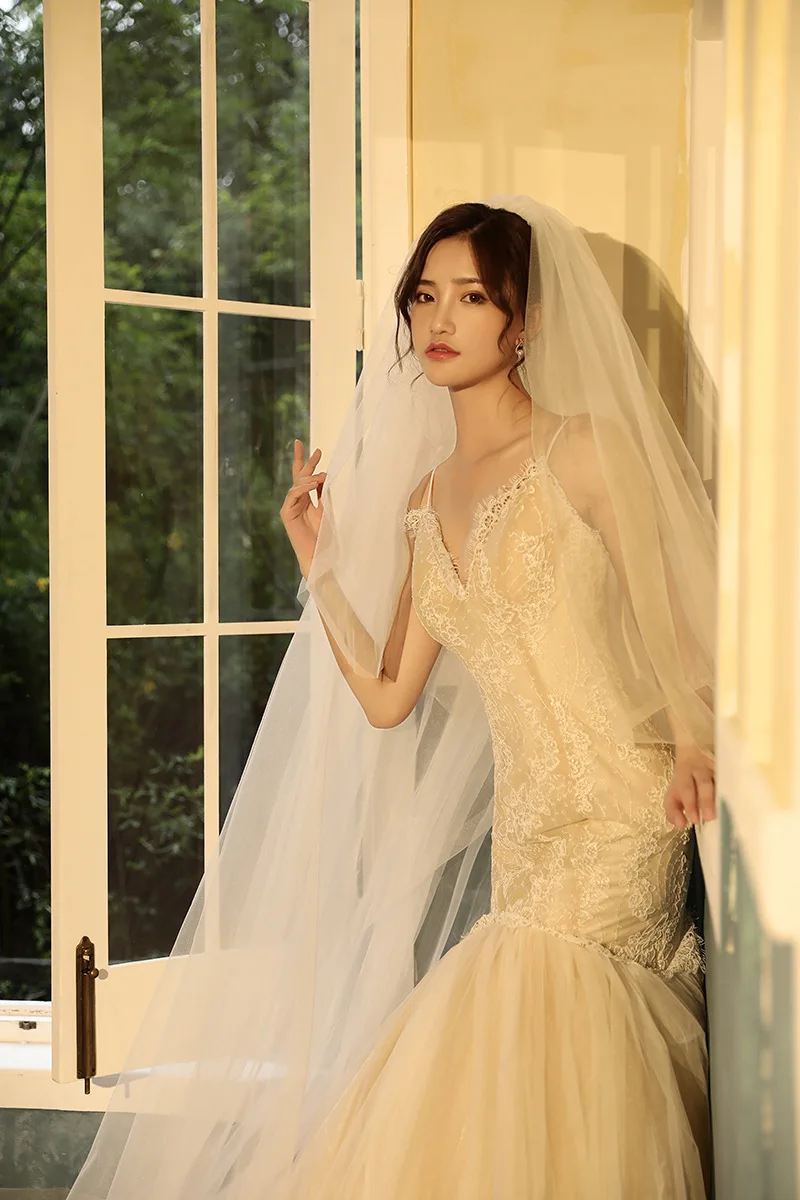 12300518035_215129609