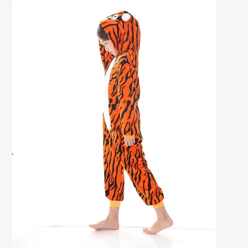 9443660816_1965441010