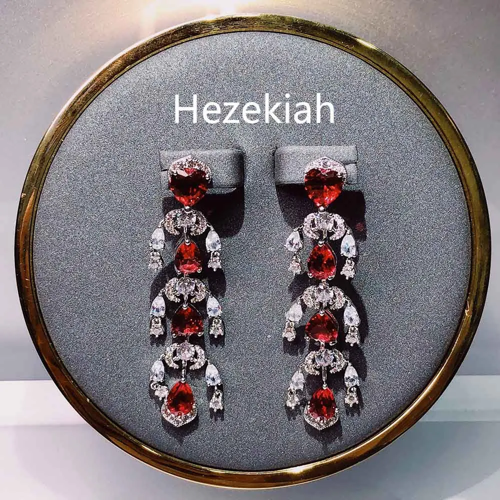 Hezekiah Роскошные ушные гвоздики для танцевальной вечеринки
