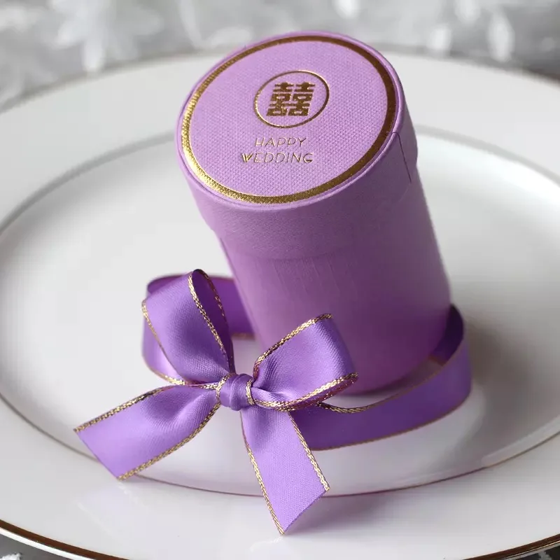purple 50 шт./партия, персонализированные коробки для конфет, подарки для свадьбы, подарки на заказ, коробка для гостей - Цвет: purple