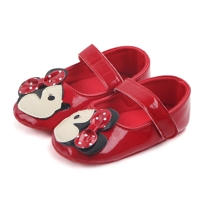 Новинка осени для малышки кеды с рисунком Kiss bear с нескользящей подошвой для детей; детская обувь; детские туфли WJH506