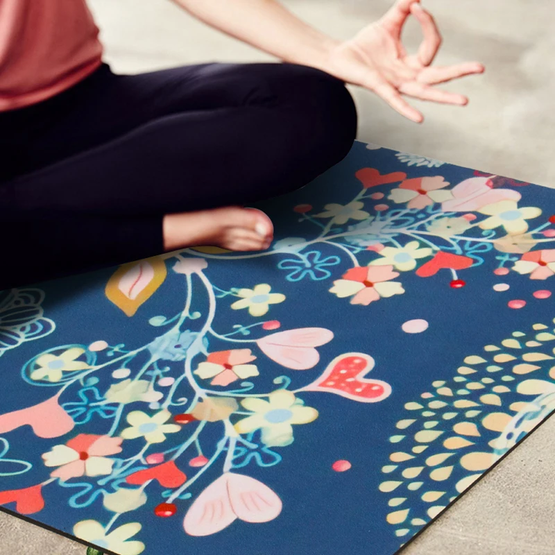 Yoga Towel Ultra-thin Folding Sweat Absorbent Non-slip Cloth Towel Yoga Mat Portable Pilates Travel Mat 183cm*68cm*0.1cm