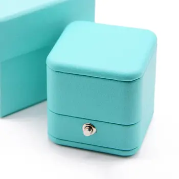 

Ring Box Circular Jewelry Case with Snap Fastener for Proposal Engagement Gift