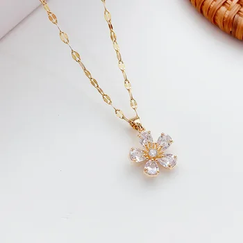 

Elegant Strobe Zircon Flower Necklace Women's Japanese Korean Fashion Simple Titanium Steel Does Not Fade Live Online Celebrity