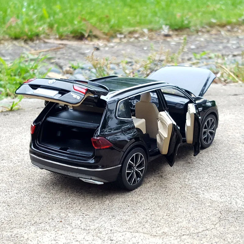 Имитация автомобиля VW Tiguan L 1:32 модель из сплава Игрушечная машина с открытой